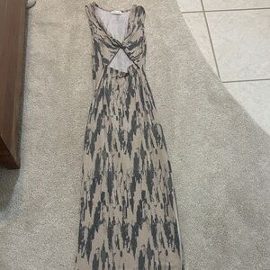 Sleeveless Beige and Charcoal Patterned Maxi Dress